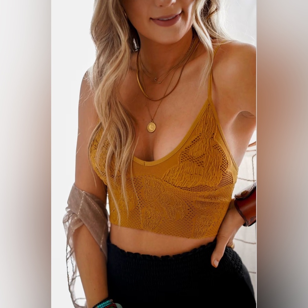 NEW Floral Textured Padded Bralette - M/L